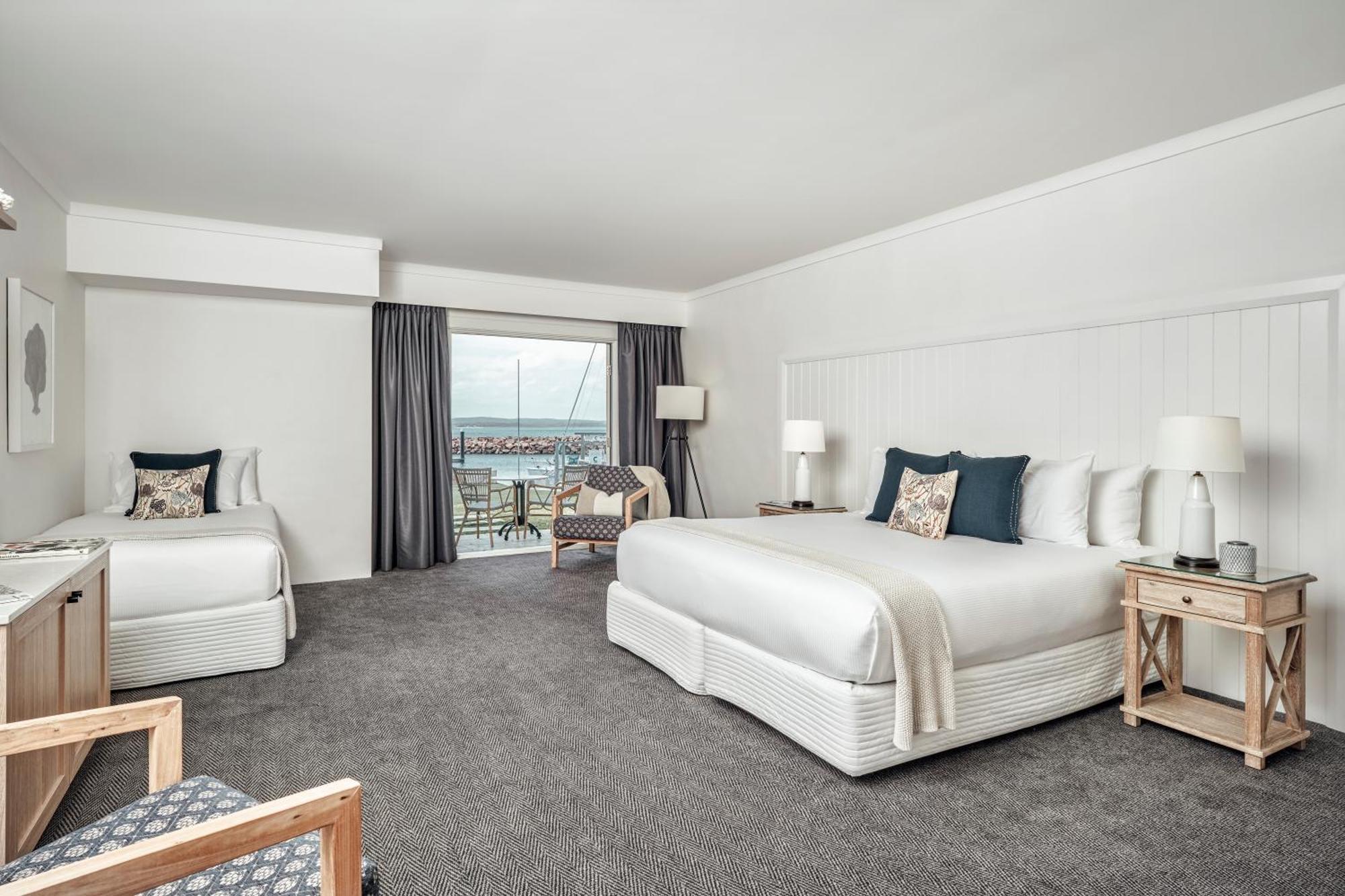 Hotel Anchorage Port Stephens Corlette Habitación foto